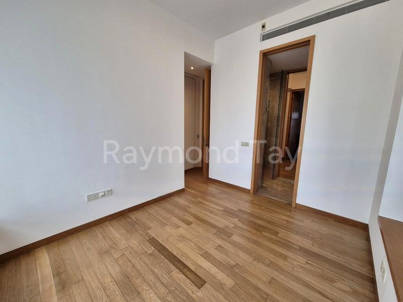 5 Bed Condo for Rent in  Nouvel 18 - Image 10